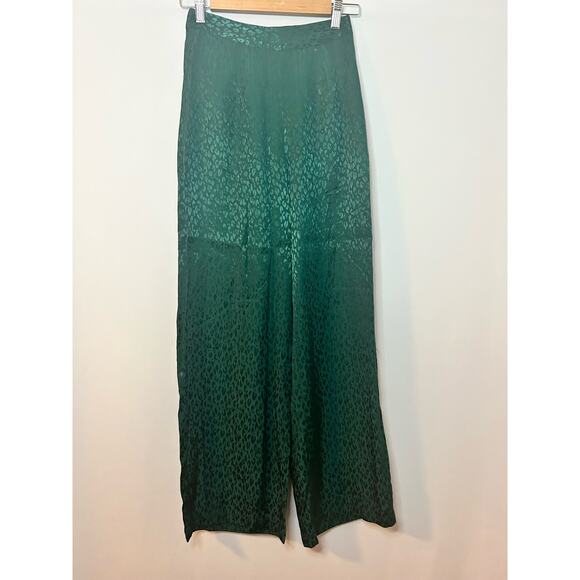 NWT L SPACE Green Leopard Bennytt Blazer and Harlow Pants. Size 2 - Picture 12 of 12